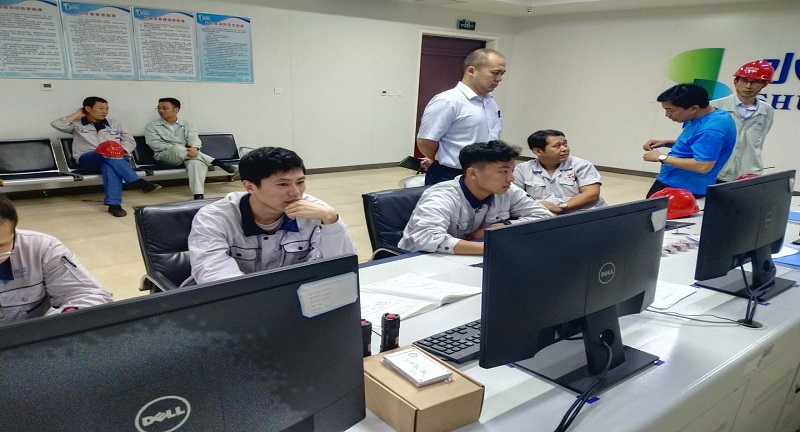 1596184012287200.jpg 項目動態-二期工程主蒸汽管道吹掃順利完成 (3).jpg