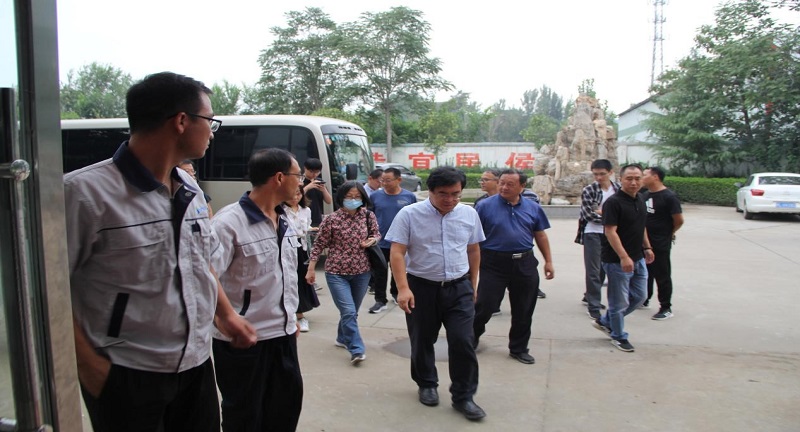 1599725076819139.jpg 1【山西中瑋】生態環境部調研組一行蒞臨侯馬市政通污水處理有限責任公司調研指導檢查中控室 (2).jpg