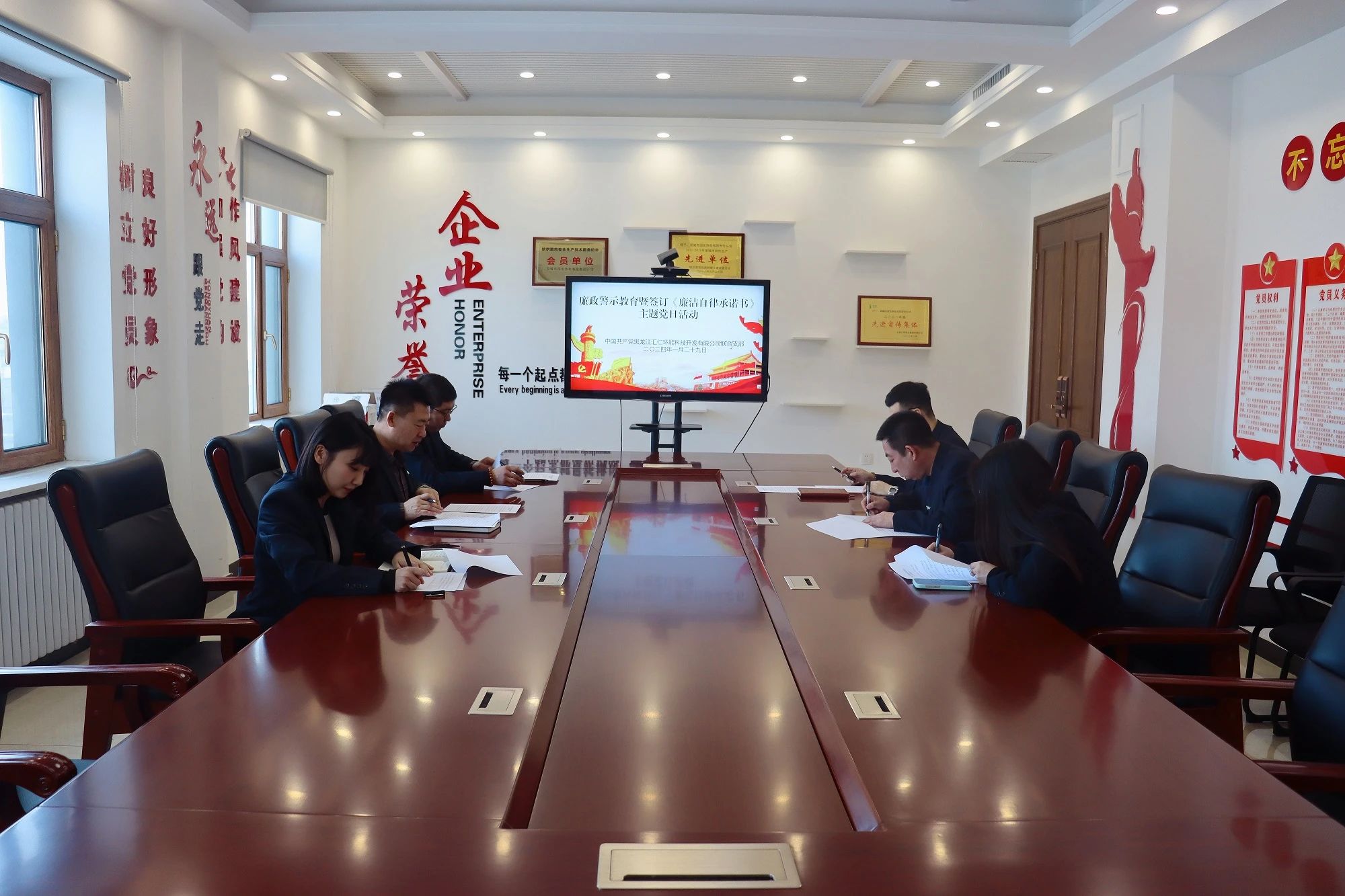 1718939387306802.jpg c106d8b3ff980028cb2746a136e7dc2a.jpg