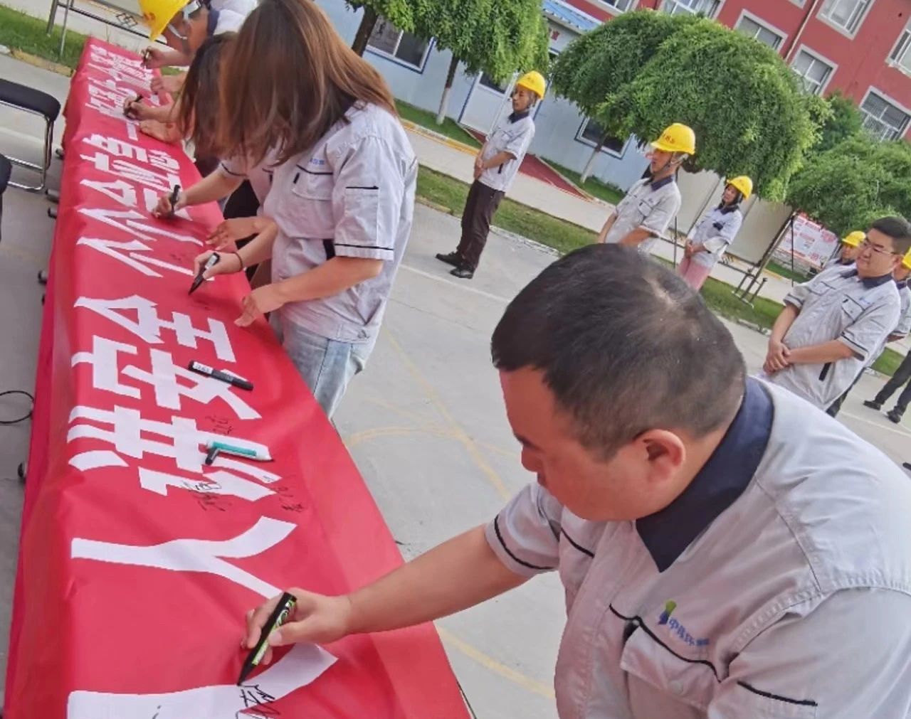 1719302940678485.jpg a5234b5c96bbc83a4c0c36f5895bf1ad.jpg